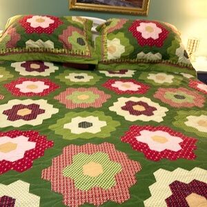 The better homes and garden holiday grandmother’s quilt